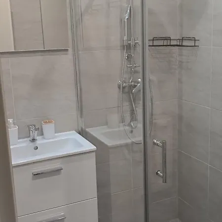 Dom Na Ružovej *